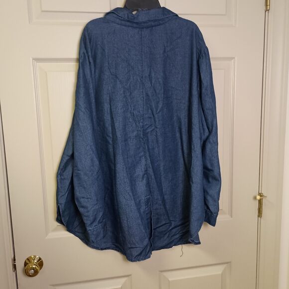 Unique Spectrum Womens Blouse Size 3x Chambray Denim Floral Button Front - Picture 2 of 6